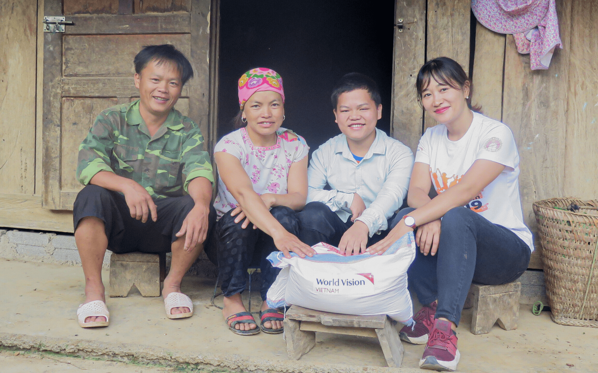 “Tên của em là ‘Thắng,’ như vậy là em đã thắng rồi…”